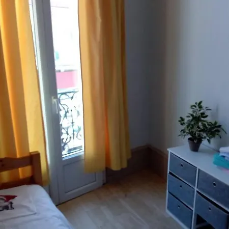 Charmant A Apartment *