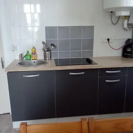 Charmant A Apartment